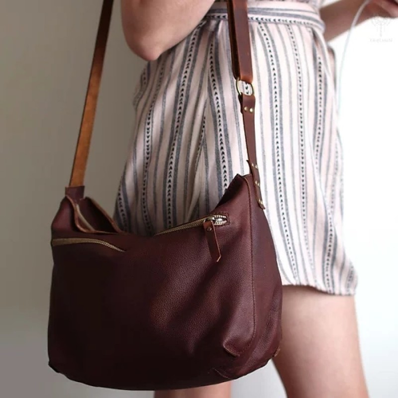 Marley. Rustic brown leather crossbody bag