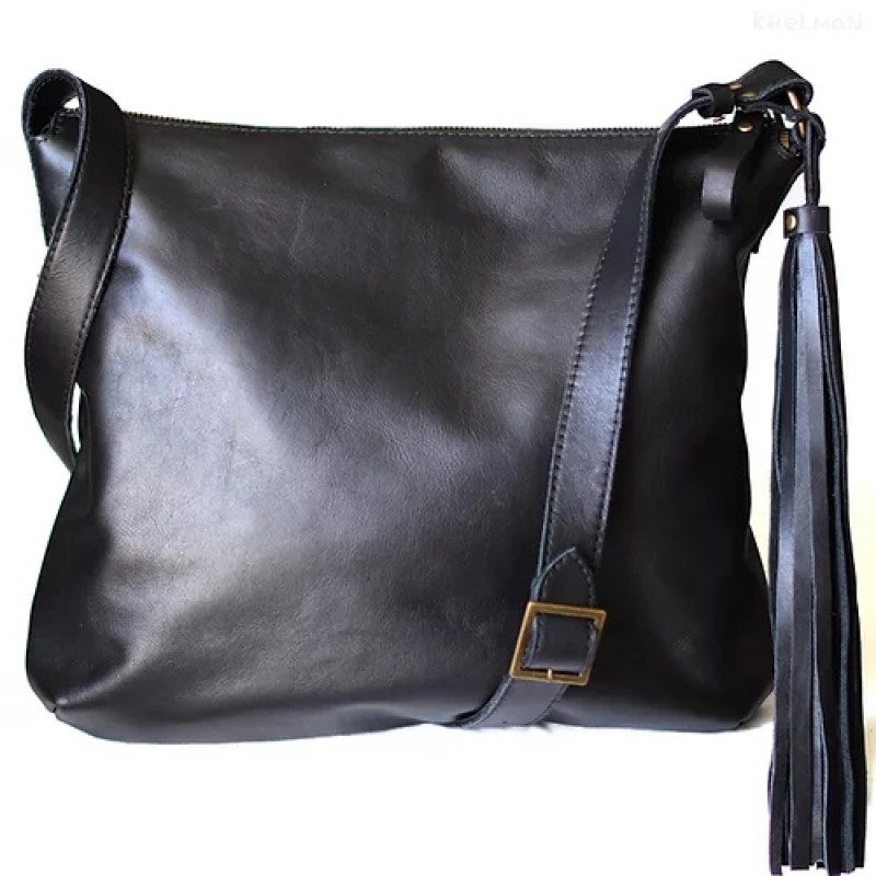Soho. Laptop 13" black leather crossbody bag