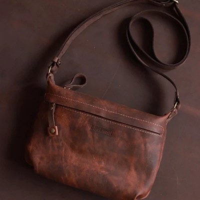 Borla crossbody with front pockets