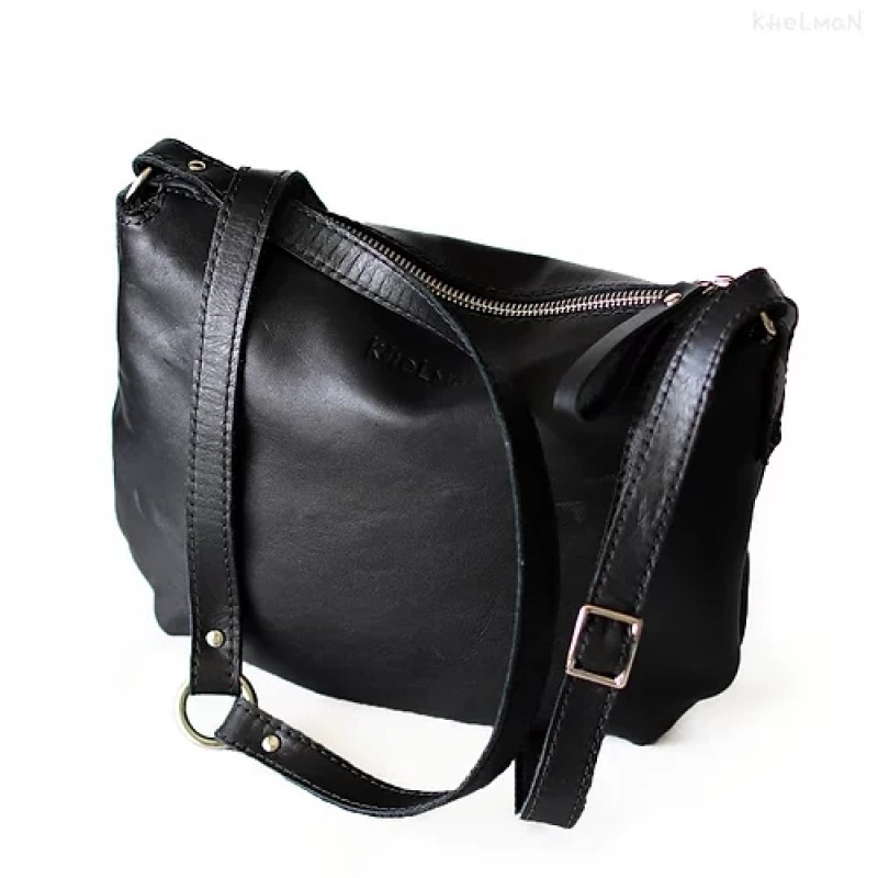 Borla. Black leather crossbody purse