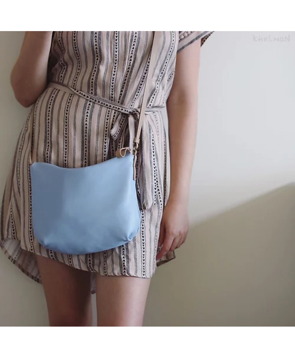 Borla. Sky blue crossbody purse