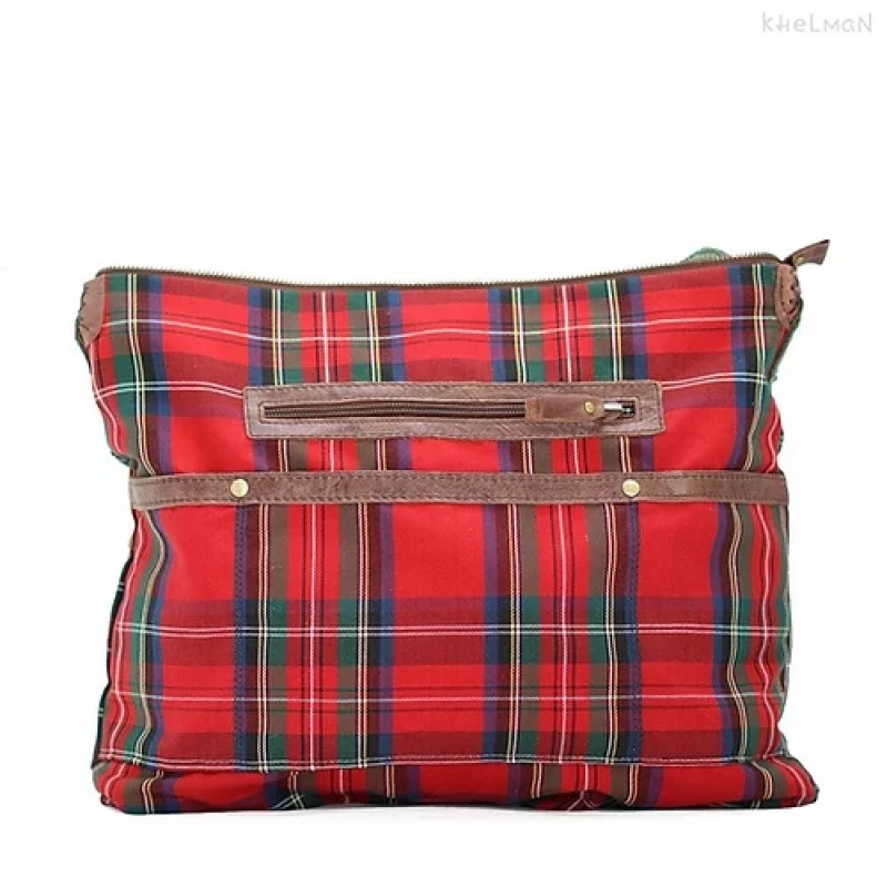 Calipso. Brown leather crossbody bag