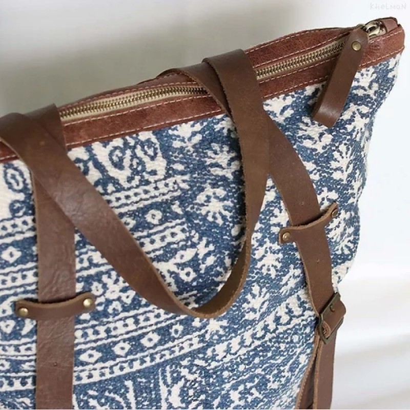 Dominique carpet leather tote bag