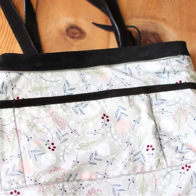 Ilene. Black suede large tote bag