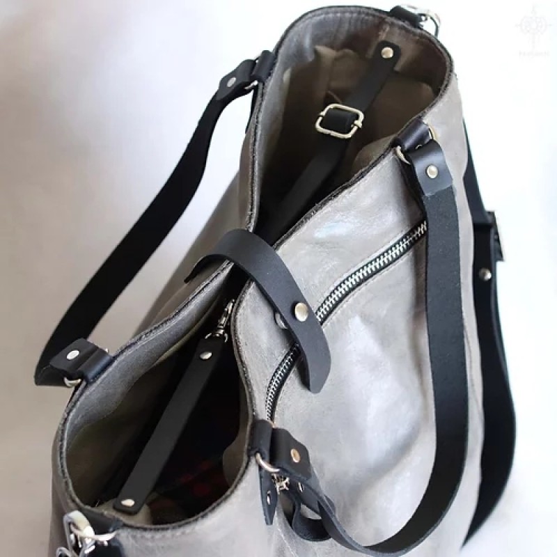 Niten. All catch leather tote bag