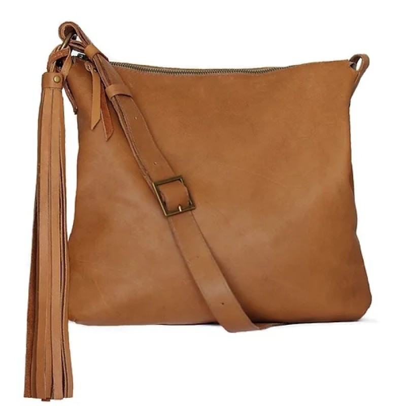 Soho. Tan patina leather crossbody bag