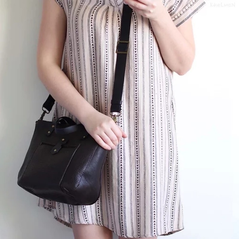 Tiberis. Small rustic brown tote