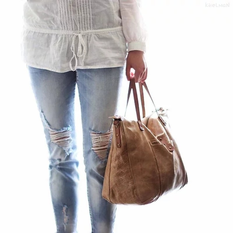 Tiberis Light. Caramel tote bag