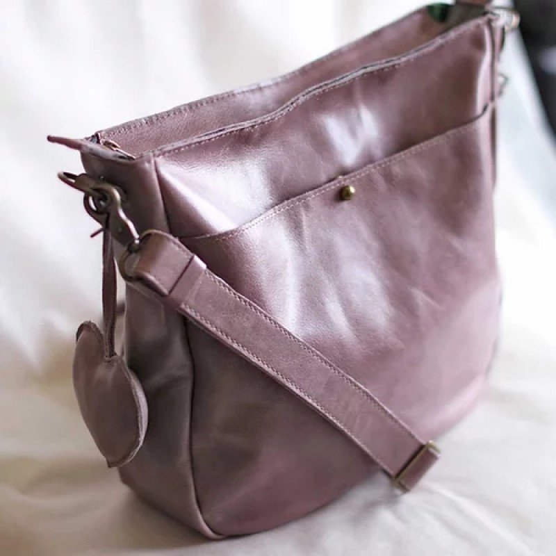 Ulrica. Lavender purple crossbody leather bag