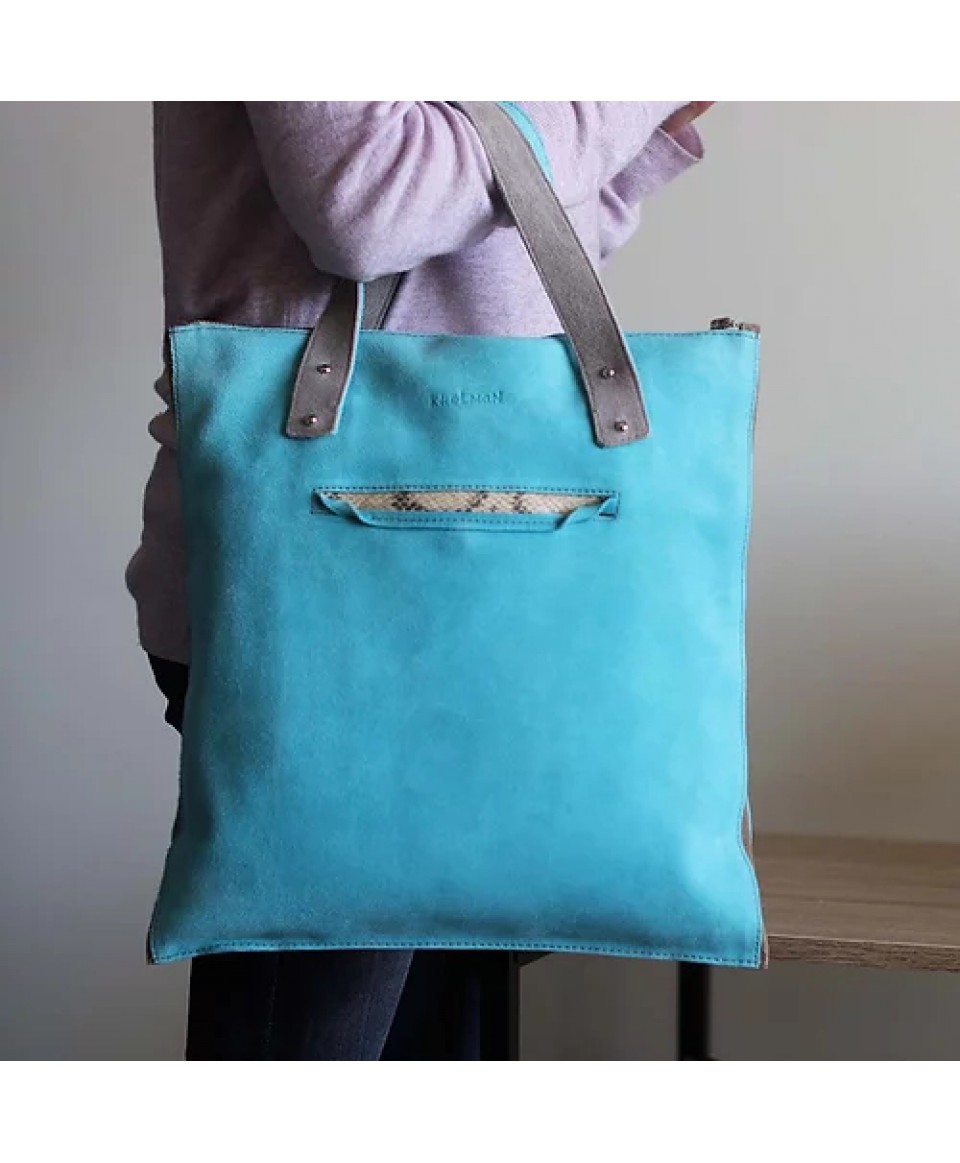 Valencia. Turquoise leather tote